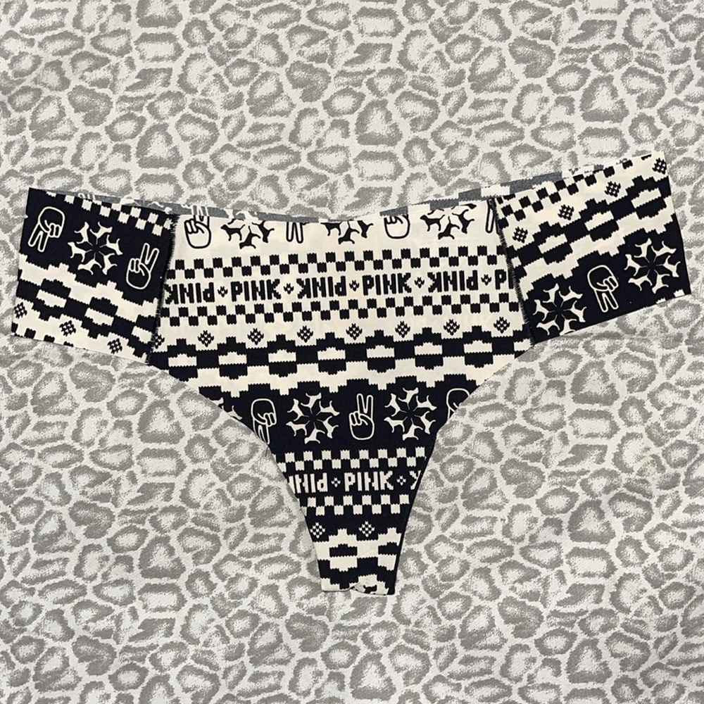 🌺 Pink Victoria secret thong underwear 🌺